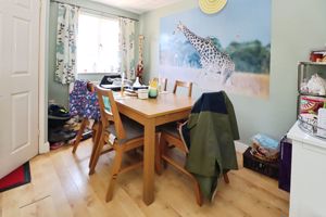 CAMPERNELL CLOSE- click for photo gallery